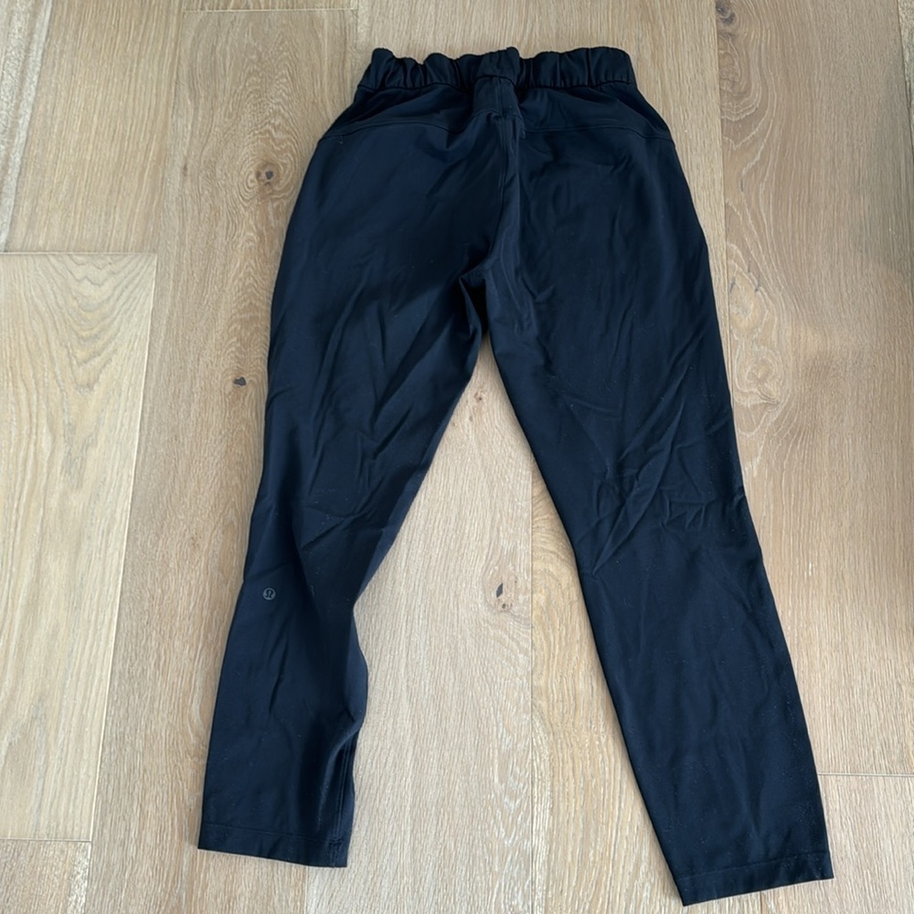 Lululemon keep moving pants 7/8 - Picture 2 of 2